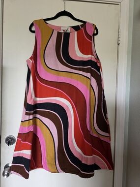 Lesley Evers Sleeveless Wave-Print Mini Dress in Pink, Red & Brown